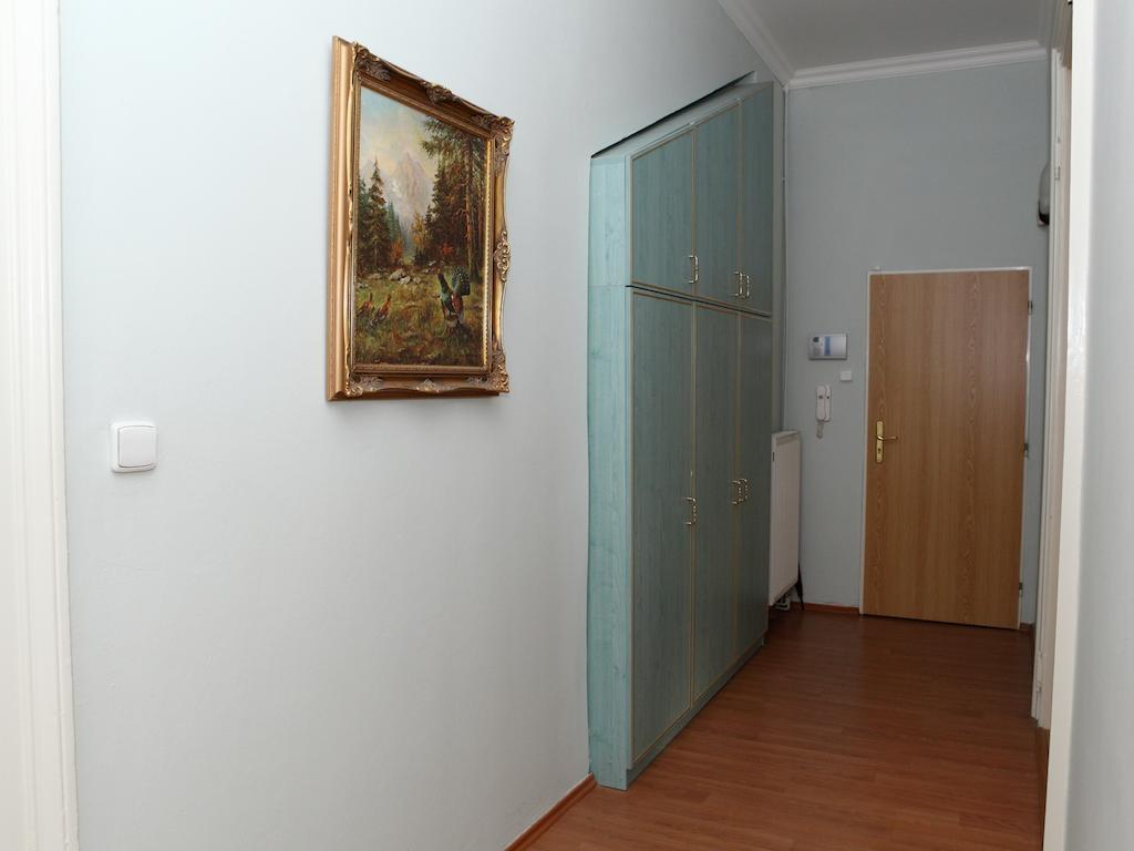 7k - Apartmány Lázeňská Karlovy Vary Habitación foto